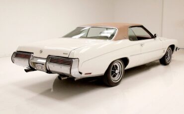 Buick-Centurion-1973-White-Saddle-213689-4