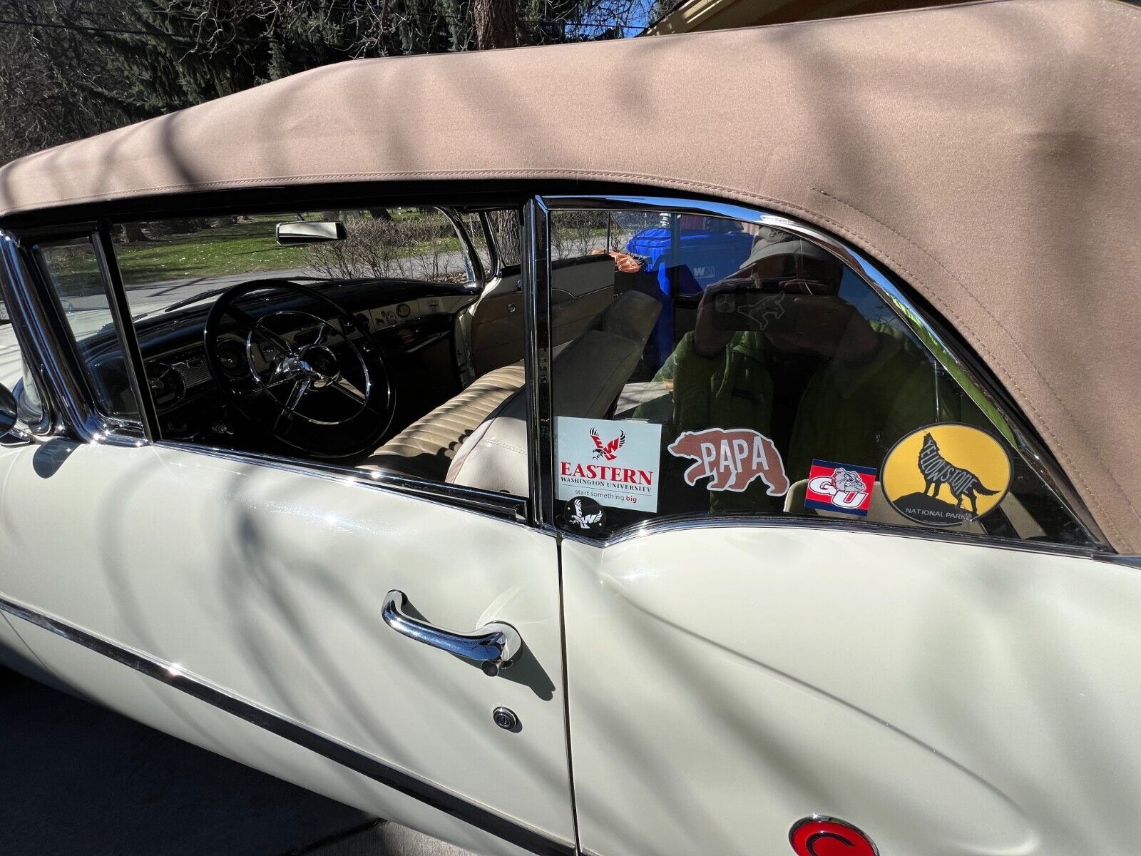 Buick-Century-1954-White-Tan-122310-10