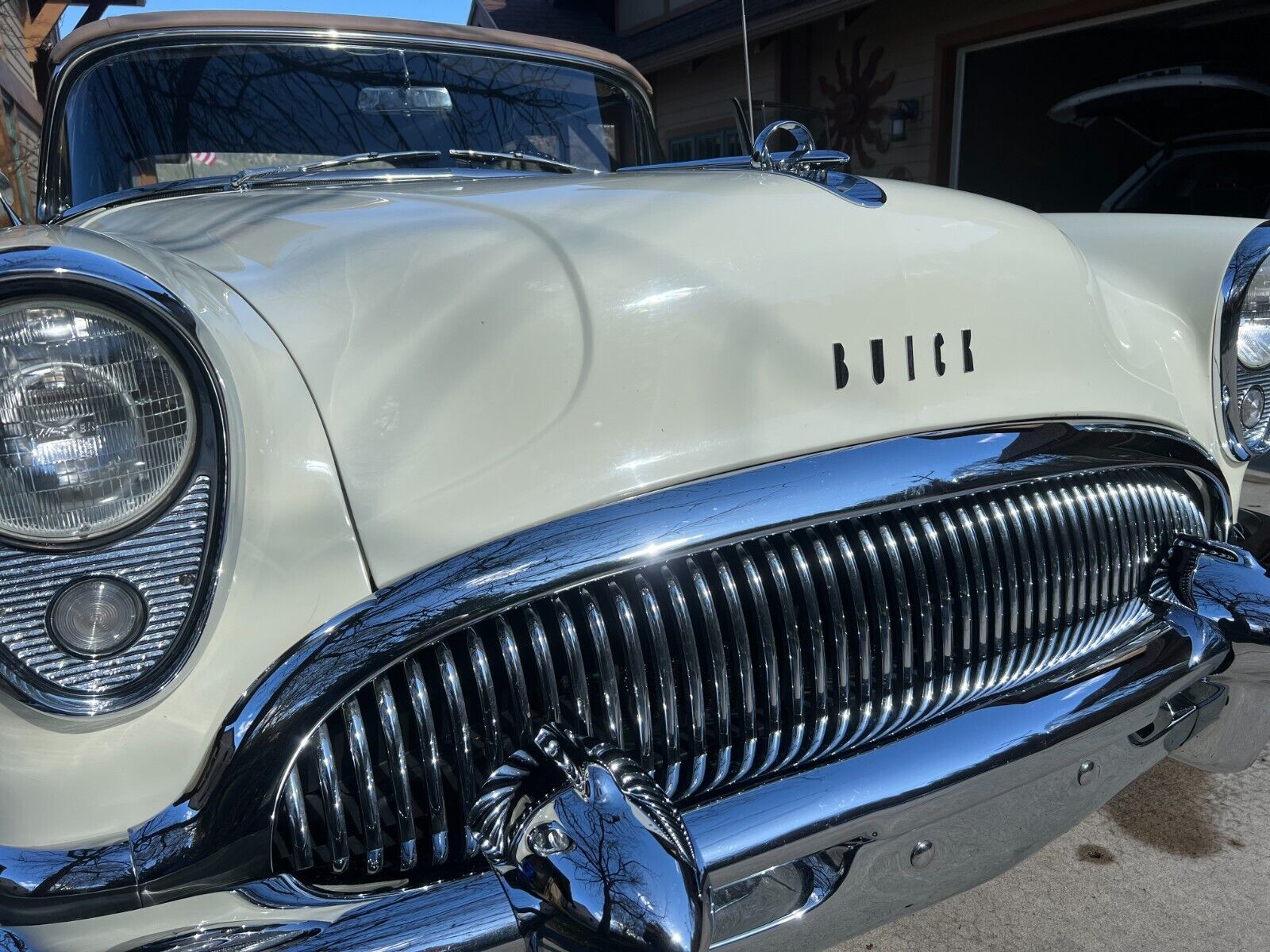 Buick-Century-1954-White-Tan-122310-2