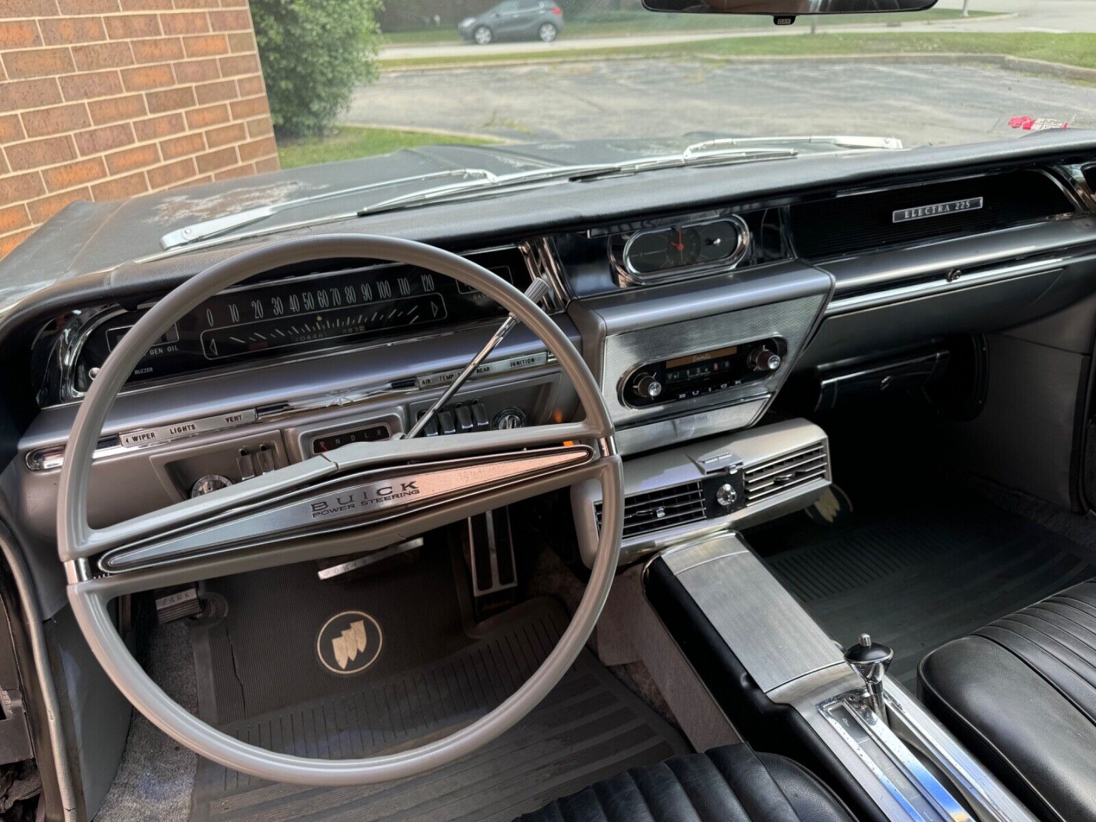 Buick-Electra-Coupe-1962-Black-Black-16814-21