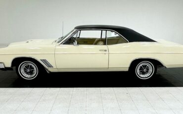 Buick-GS400-1967-Ivory-Yellow-173809-1