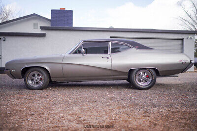 Buick-Gran-Sport-Coupe-1969-Silver-Other-Color-124505-2