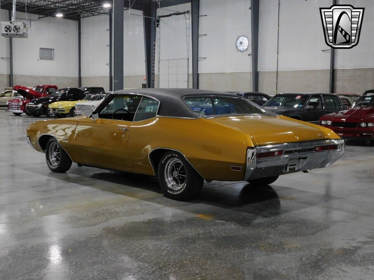 Buick-Gran-Sport-Coupe-1970-Gold-Black-38413-3