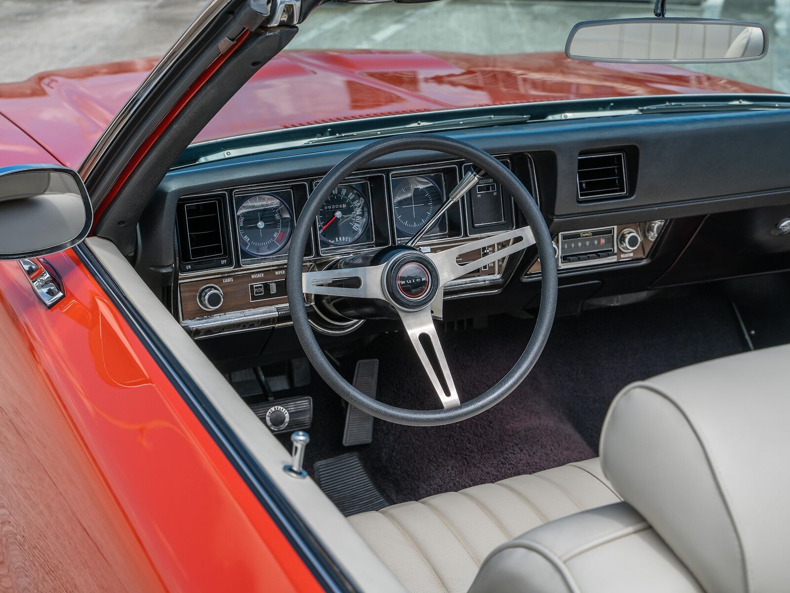 Buick-Grand-National-1972-Orange-White-95280-7