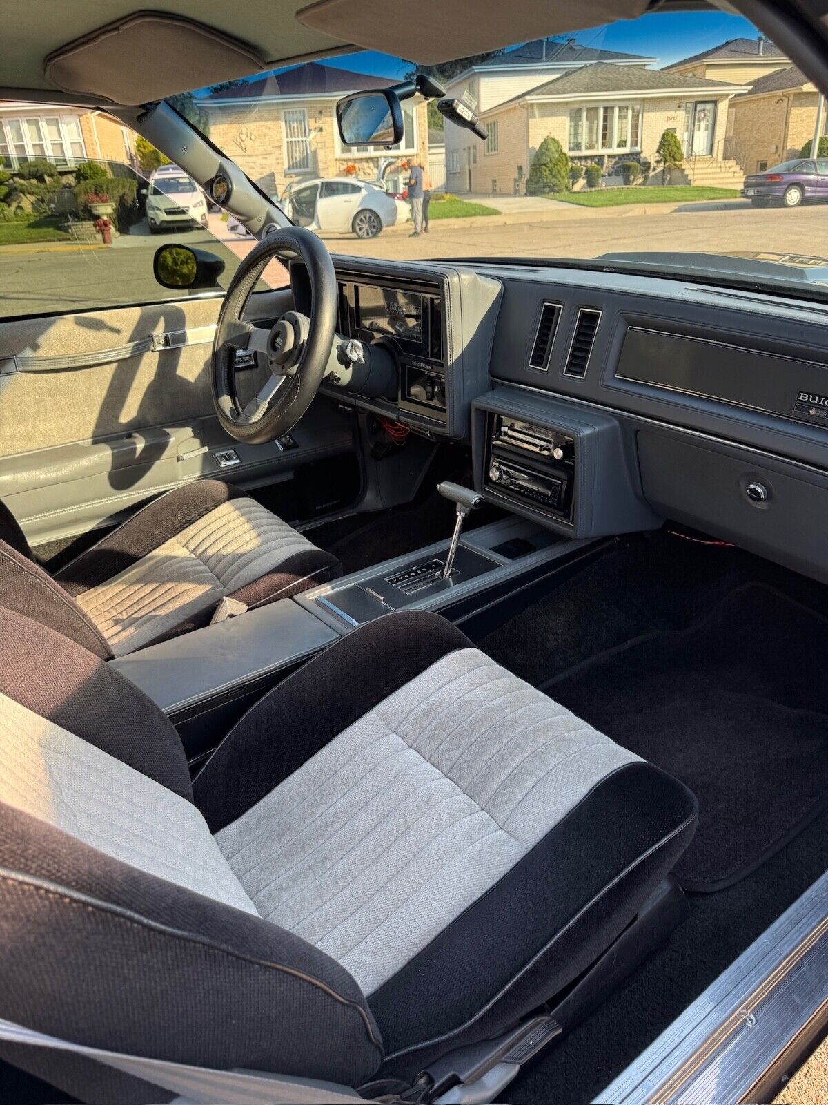 Buick-Grand-National-Coupe-1987-Black-Black-188293-2