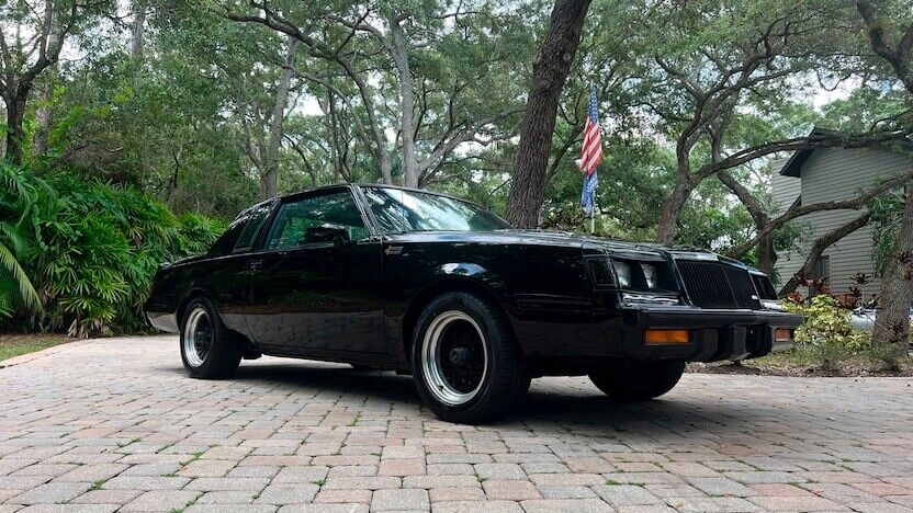 Buick-Grand-National-Coupe-1987-Black-Black-37004-6