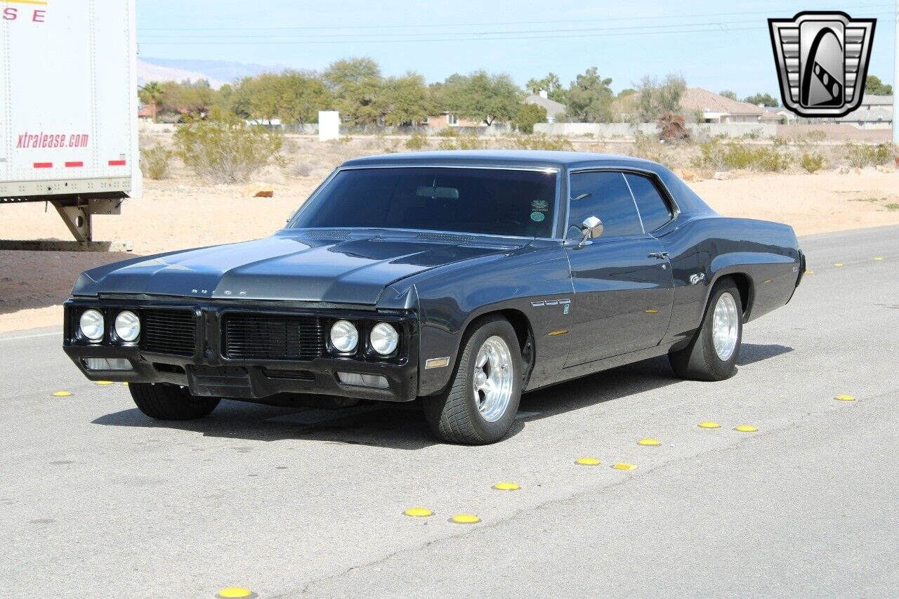 Buick-LeSabre-1970-Gray-Black-1609-3