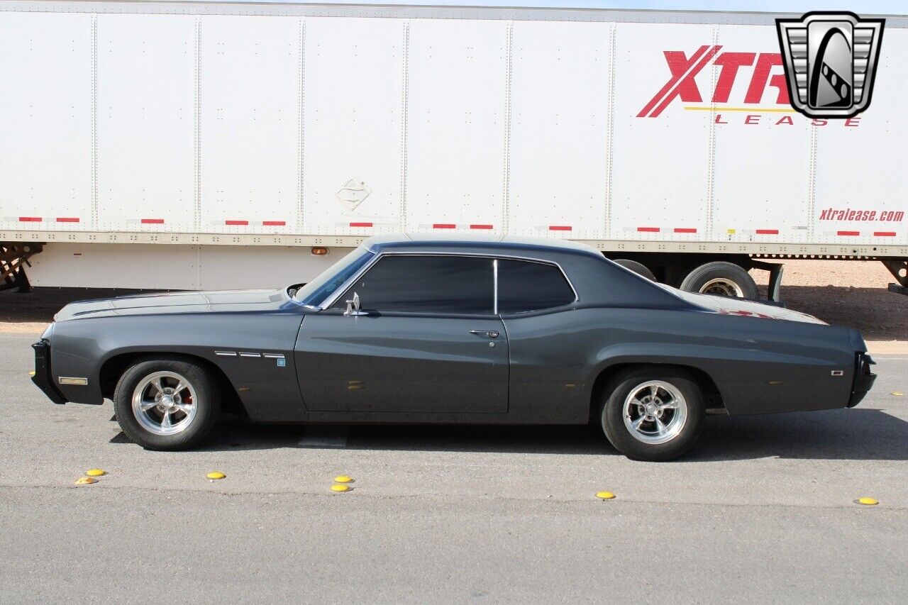 Buick-LeSabre-1970-Gray-Black-1609-6