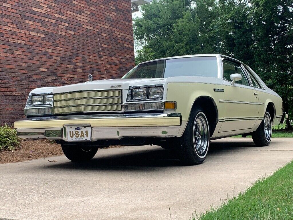 Buick-LeSabre-1979-White-Yellow-56905-9