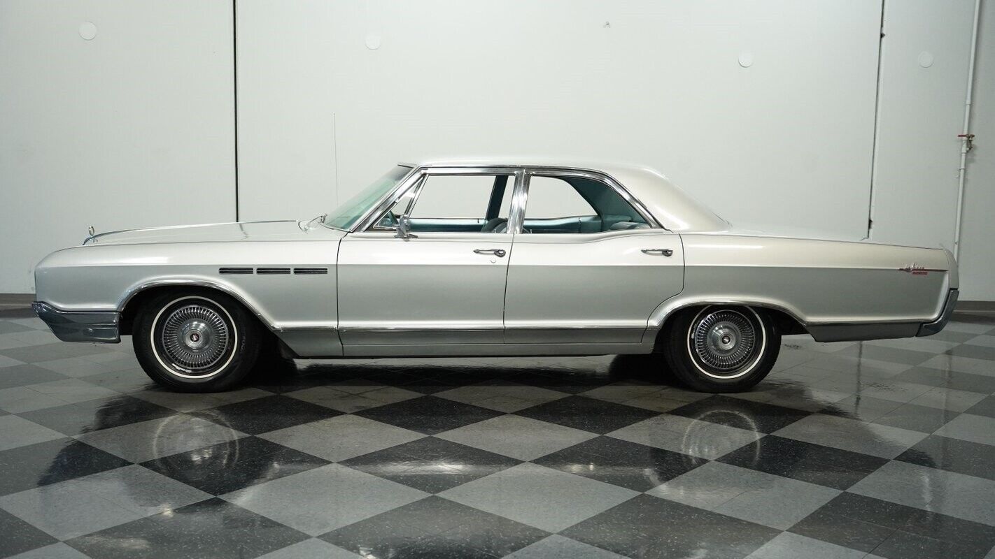 Buick-LeSabre-Berline-1965-Silver-Blue-106415-2