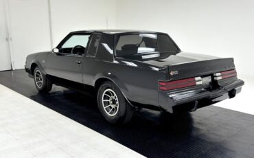 Buick-Regal-1985-Black-Gray-159875-2