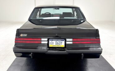 Buick-Regal-1987-Black-Gray-15867-3