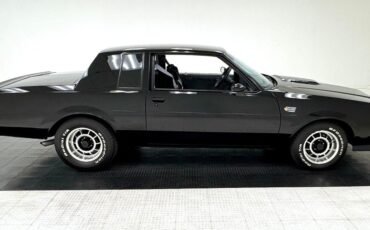 Buick-Regal-1987-Black-Gray-15867-5