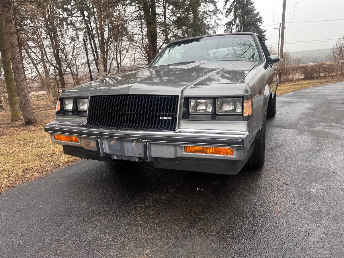 Buick-Regal-turbo-1987-209214-6