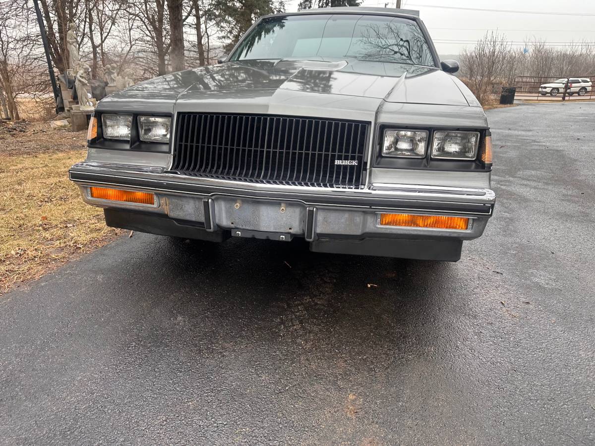 Buick-Regal-turbo-1987-209214-7