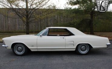 Buick-Riviera-1963-White-Brown-150459-9