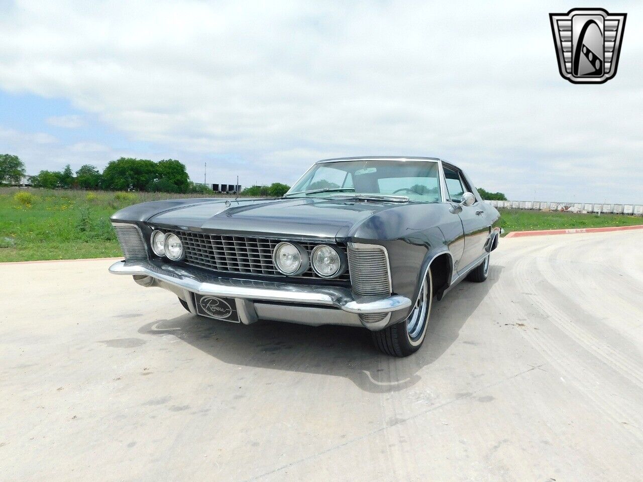 Buick-Riviera-1964-Gray-Gray-74918-2