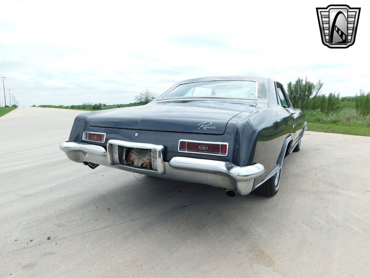 Buick-Riviera-1964-Gray-Gray-74918-6