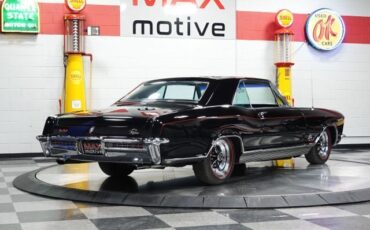 Buick-Riviera-1965-Black-Black-16037-2