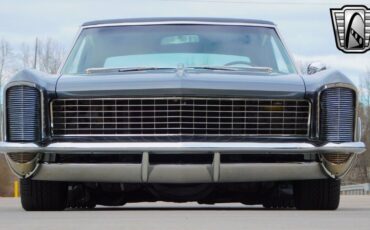 Buick-Riviera-1965-Gray-Black-155213-2