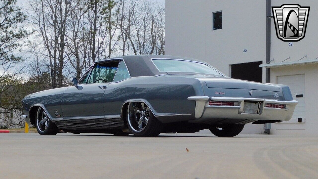 Buick-Riviera-1965-Gray-Black-155213-5