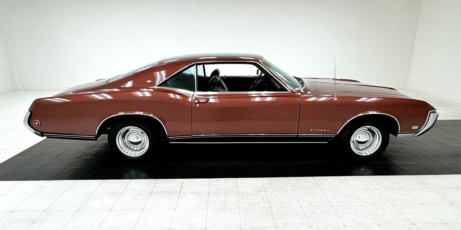 Buick-Riviera-1969-Copper-Mist-Black-86872-5