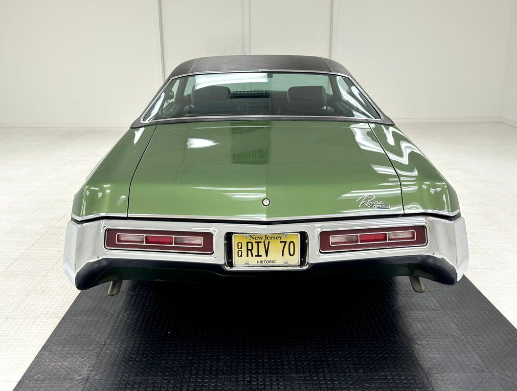 Buick-Riviera-1970-Emerald-Mist-Black-140233-3