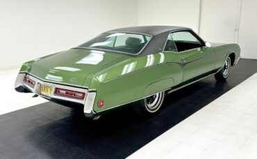 Buick-Riviera-1970-Emerald-Mist-Black-140233-4