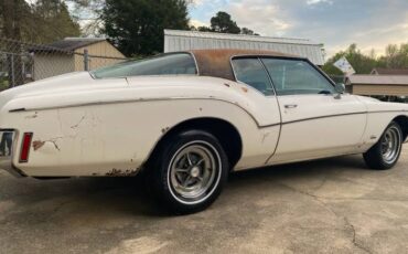 Buick-Riviera-1972-white-84008-1