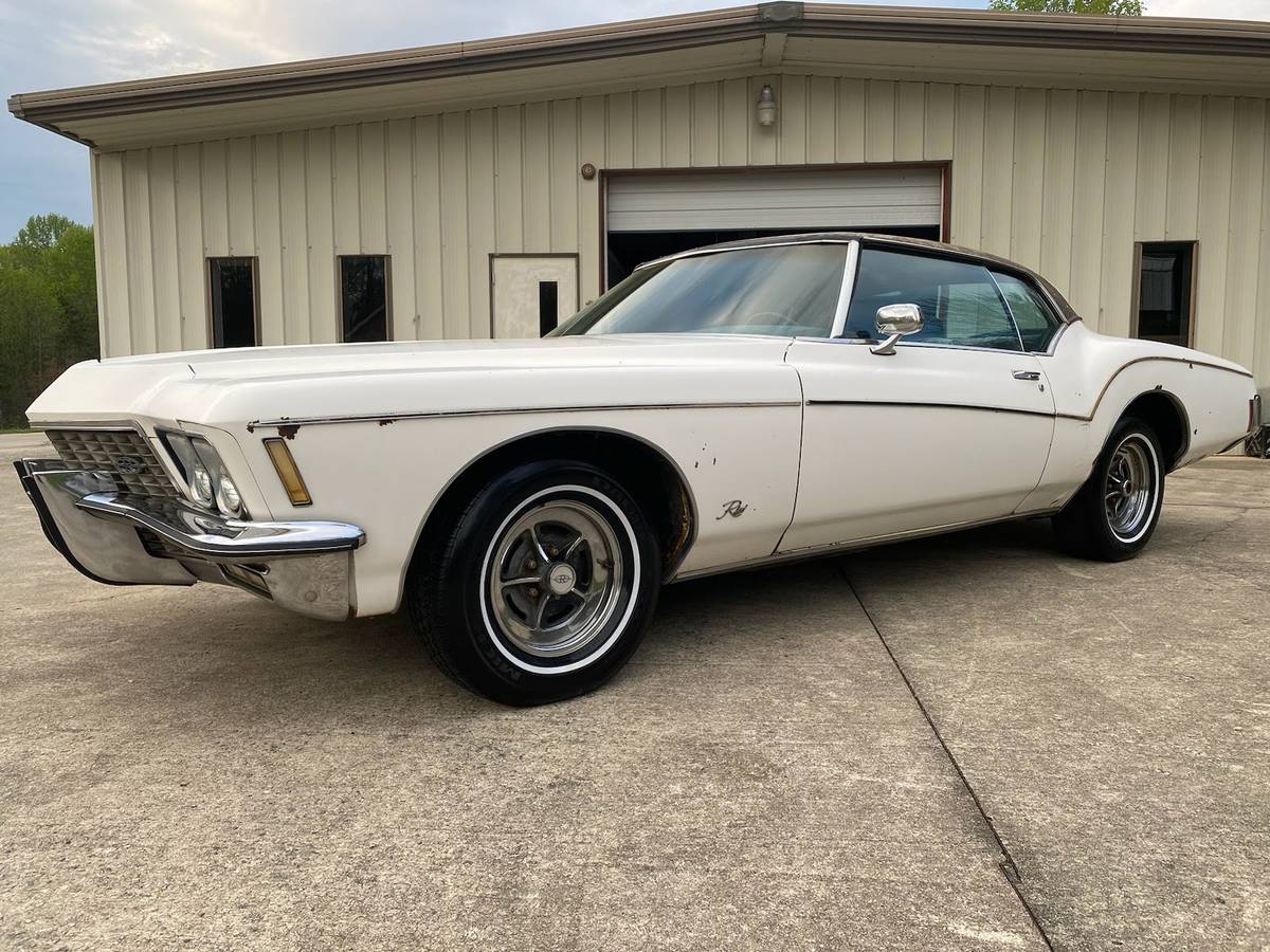 Buick-Riviera-1972-white-84008-3