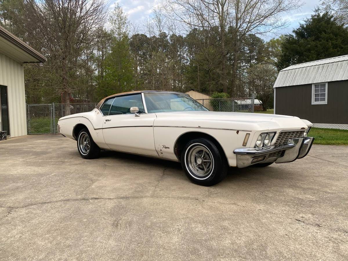 Buick-Riviera-1972-white-84008-7