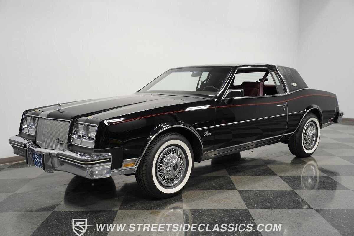 Buick-Riviera-1985-Black-Red-52891-5