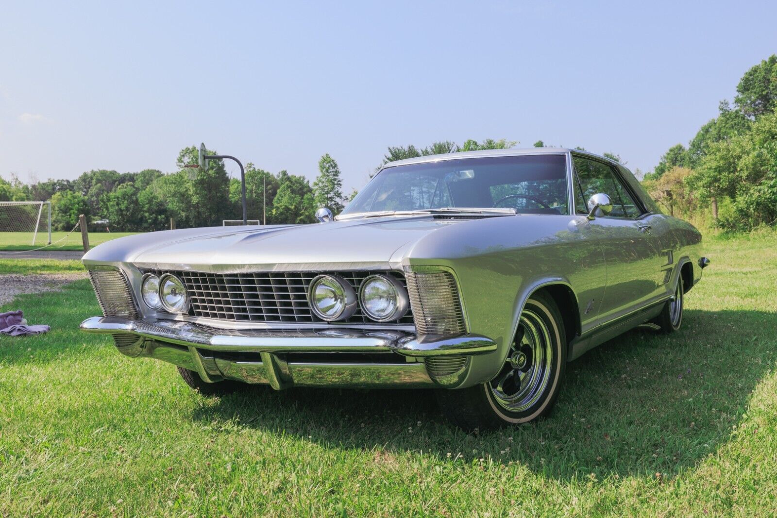 Buick-Riviera-Coupe-1963-Black-Black-30497-1