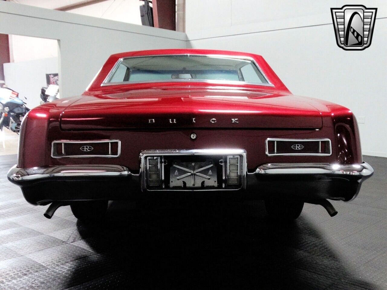 Buick-Riviera-Coupe-1963-Burgundy-Ivory-2742-6