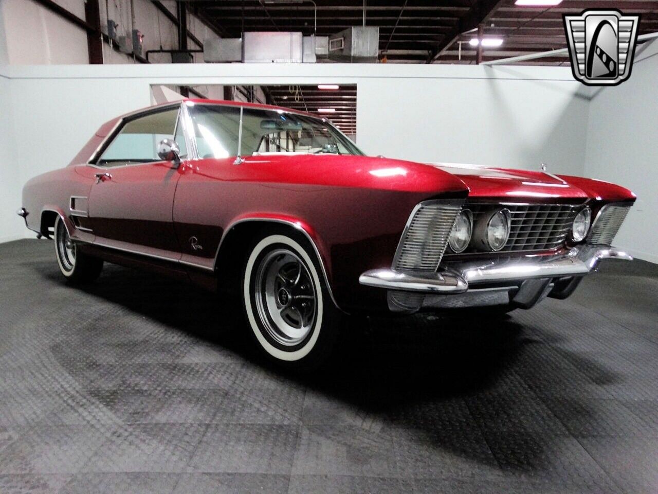 Buick-Riviera-Coupe-1963-Burgundy-Ivory-2742-9