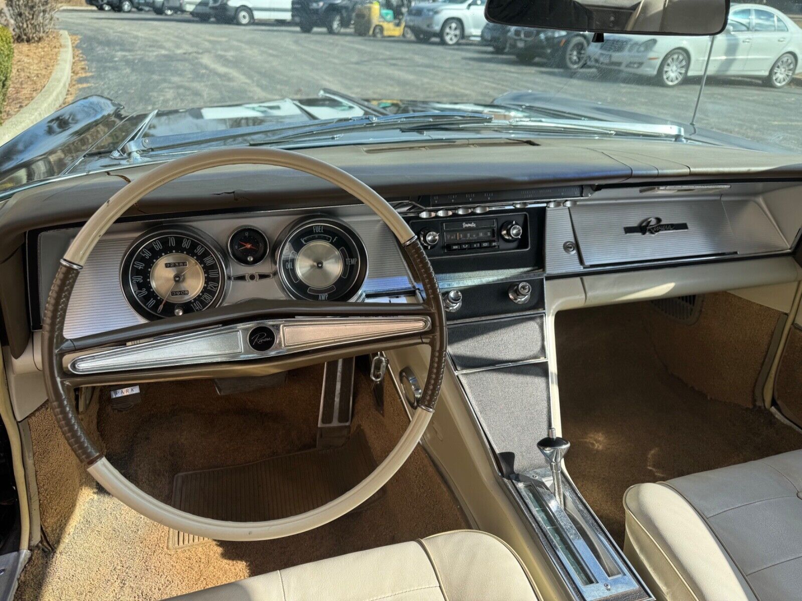 Buick-Riviera-Coupe-1964-Black-Beige-148684-22