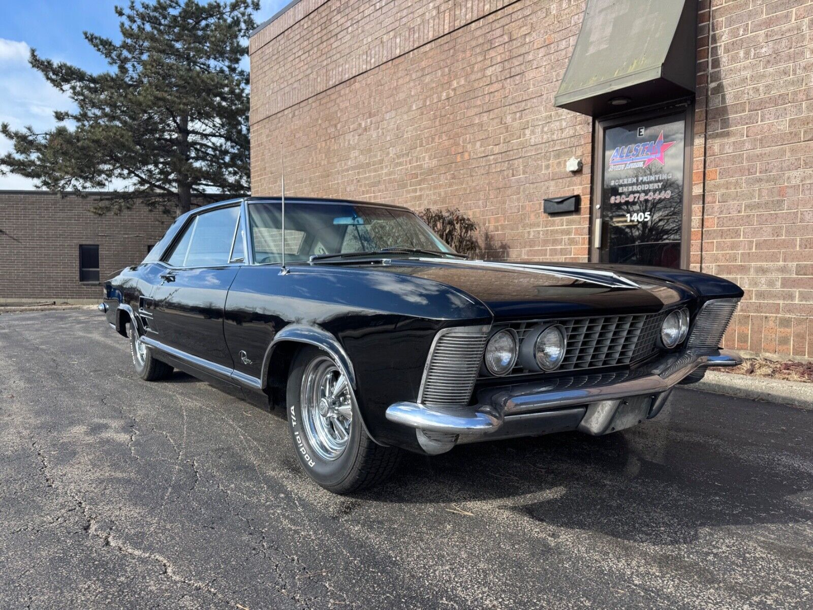 Buick-Riviera-Coupe-1964-Black-Beige-148684-6