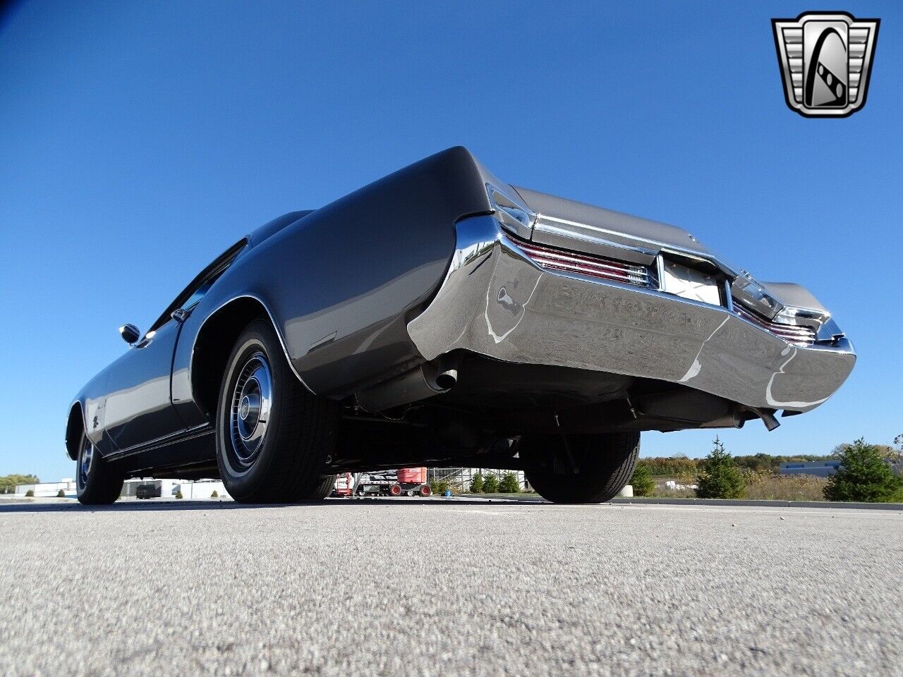 Buick-Riviera-Coupe-1967-Gray-Black-115478-4