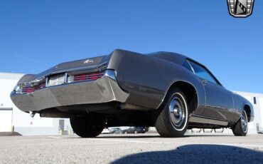 Buick-Riviera-Coupe-1967-Gray-Black-115478-6