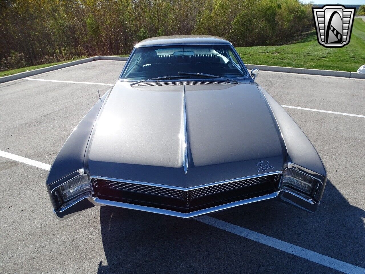 Buick-Riviera-Coupe-1967-Gray-Black-115478-8