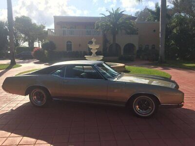 Buick-Riviera-Coupe-1967-Green-Black-149669-3