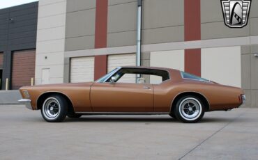 Buick-Riviera-Coupe-1971-Gold-Cream-106687-3