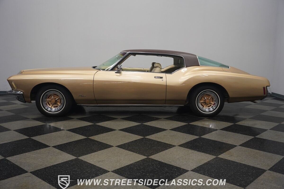 Buick-Riviera-Coupe-1971-Gold-Sandal-Wood-142660-2