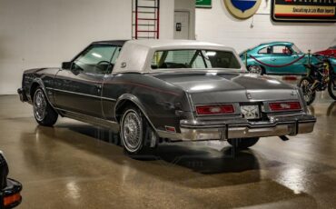 Buick-Riviera-Coupe-1980-Gray-Gray-103399-11