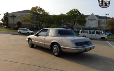 Buick-Riviera-Coupe-1989-Brown-Tan-99052-4