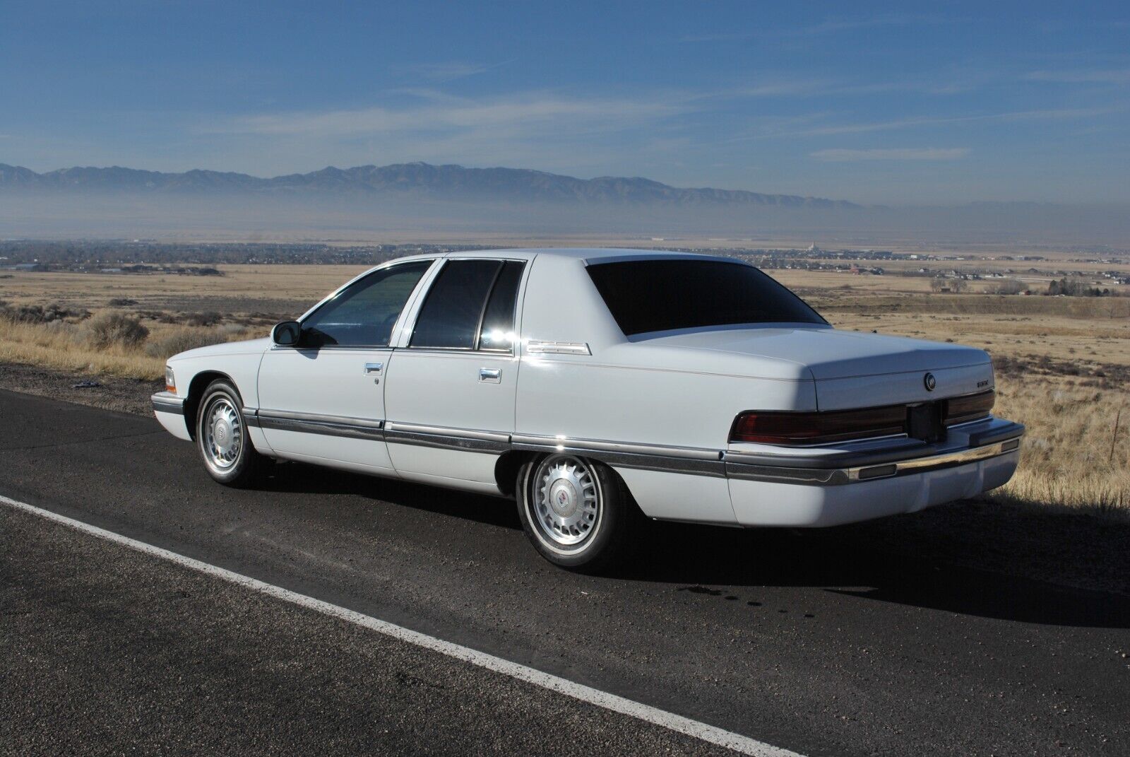 Buick-Roadmaster-Berline-1995-White-Gray-188219-18