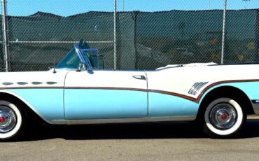 Buick-Roadmaster-Cabriolet-1957-White-Blue-126485-1