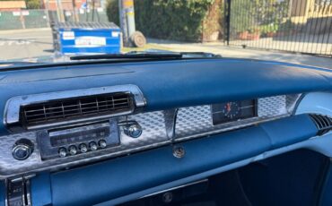 Buick-Roadmaster-Cabriolet-1957-White-Blue-126485-16