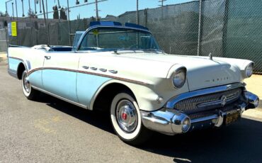 Buick-Roadmaster-Cabriolet-1957-White-Blue-126485-7