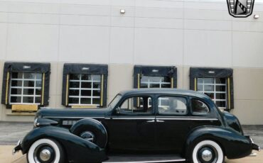 Buick-Series-40-Berline-1937-Green-Tan-3779-6